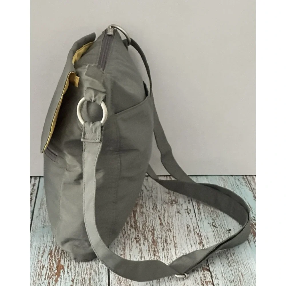 Baggallini Gray Nylon Small Crossbody Purse Bag Adjustable‎ Strap